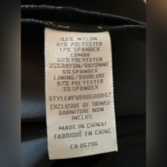 Form fitting black dress size 10/12, black pleather/snake pattern mesh panels - Picture 6 of 7